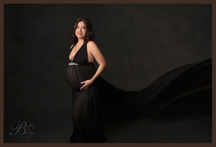 Benefits for an in studio Maternity Portrait Session