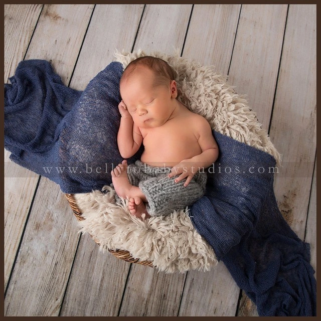 Do Newborn Photographers Provide Props?