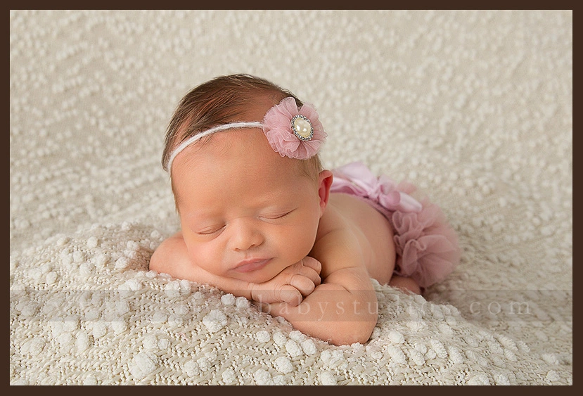 What to Expect When Booking a Newborn Photography Session